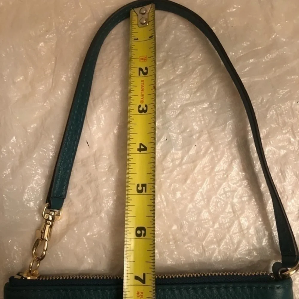Michael kors green leather wristlet mini bag